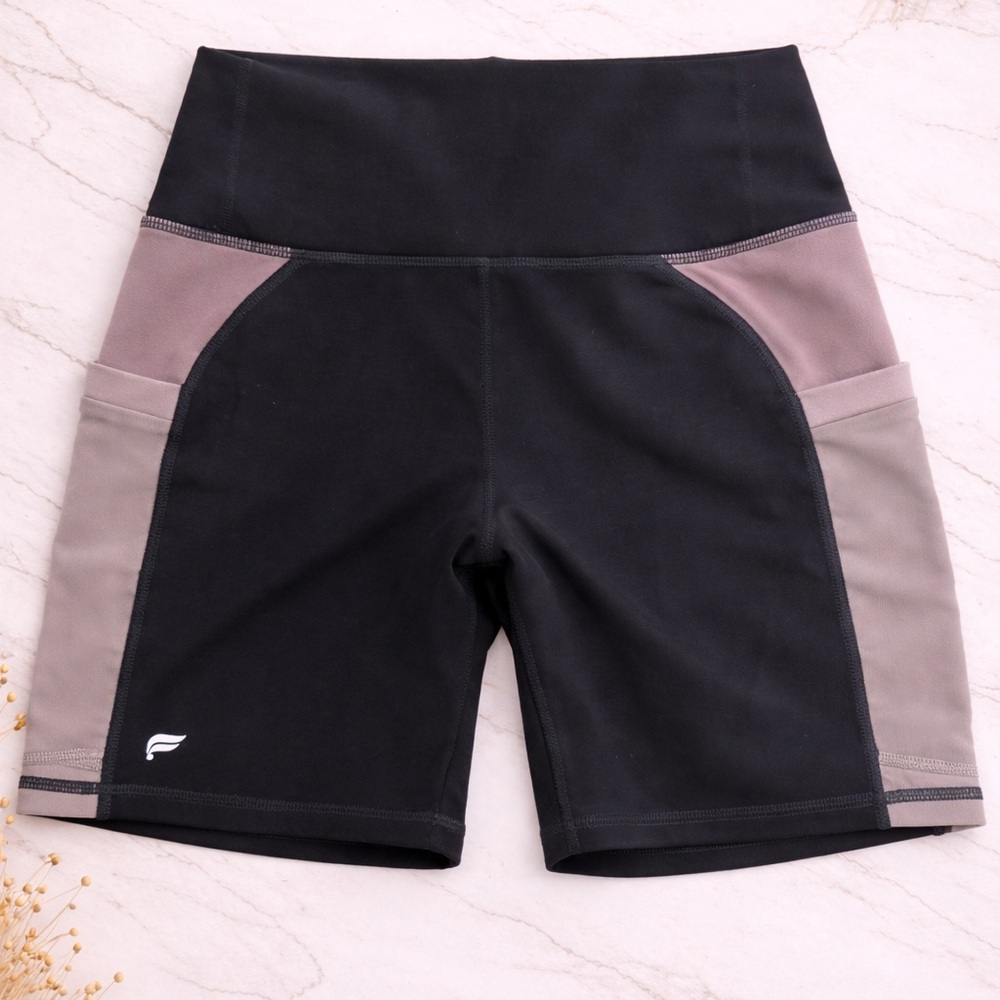 Fabletics Black Biker Shorts Pockets High Rise Size xsmall
